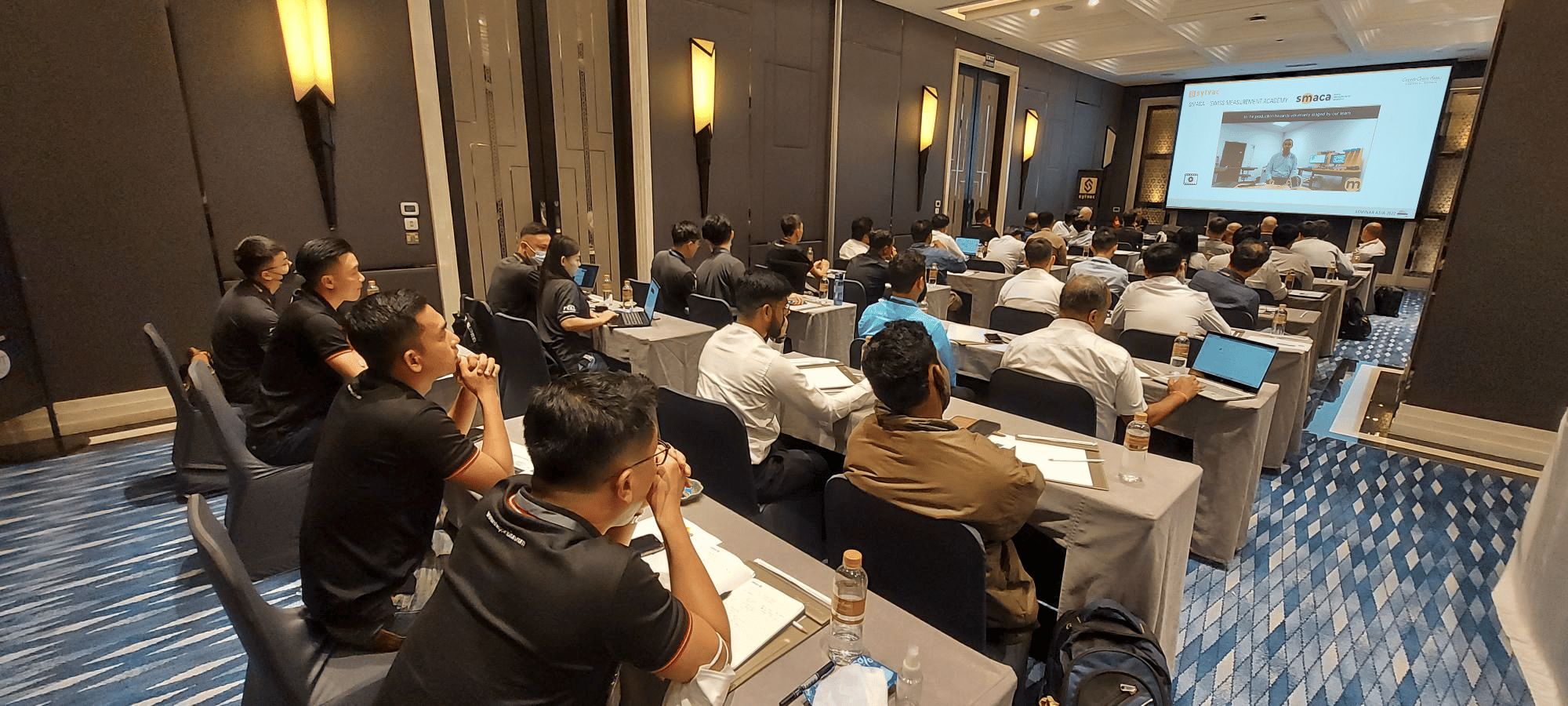 Présentation de SMACA lors du séminaire de Sylvac Asia.